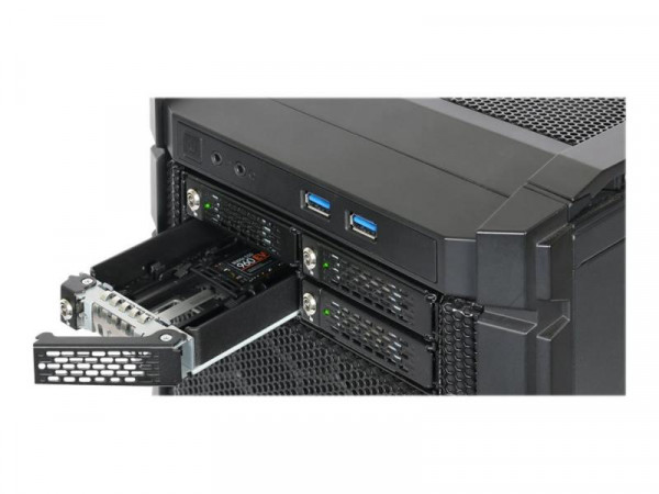 IcyDock 4x M.2 NVMe to 4x MiniSAS HD in 1x 5.25" bay mob rac