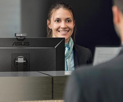 ÖFFENTLICHE ZENTREN/ BANK/ ZOLL